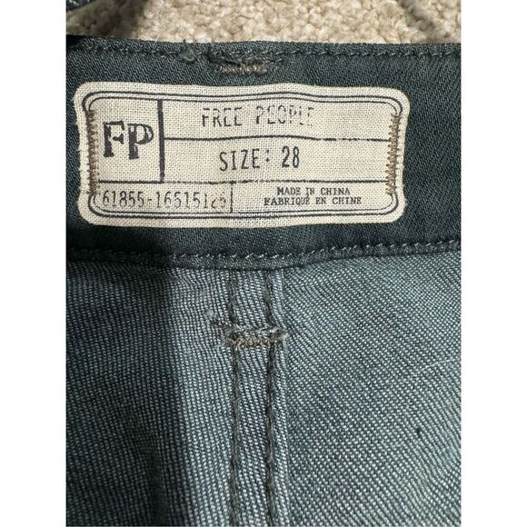 FREE PEOPLE WE THE FREE FP Denim Overalls Dark Wash Size 28 Green/blue - Picture 9 of 10